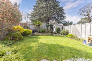 Photo 25- click for photo gallery